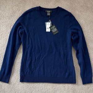Lord & Taylor Women's Navy Crewneck Sweater size medium